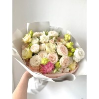 Букет цветов «Робби»