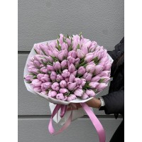 Букет 101 лиловый тюльпан