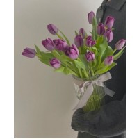 Букет 15 лавандовых тюльпанов